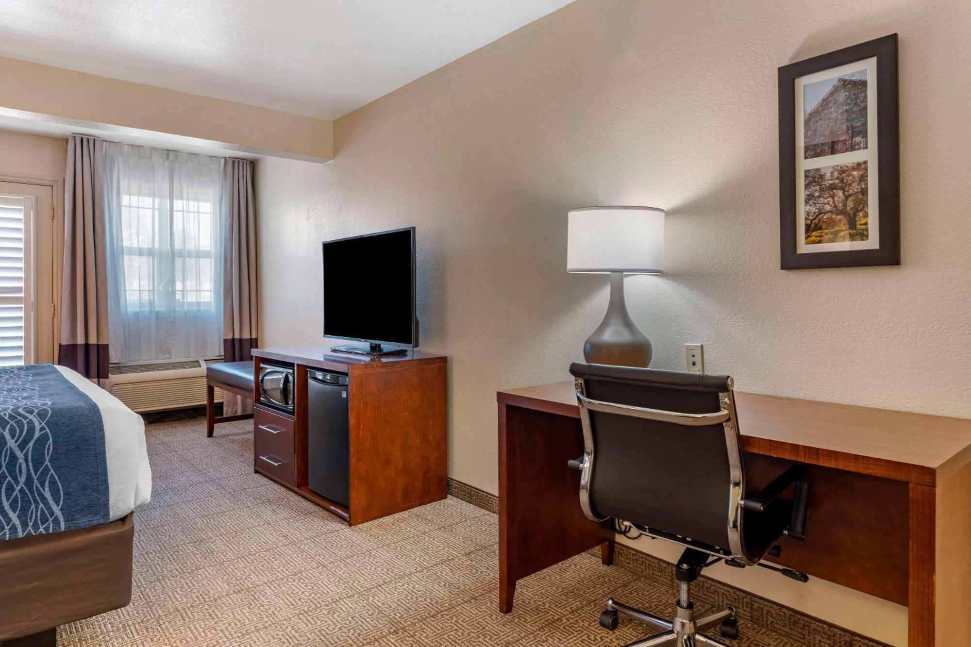 Comfort Inn&Suites Ukiah Mendocino County Esterno foto